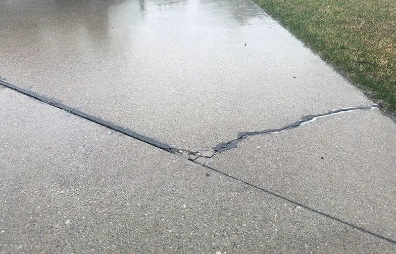 Driveway Crack repair in Tom Bean, TX Driveway Crack repair in Tom Bean, TX